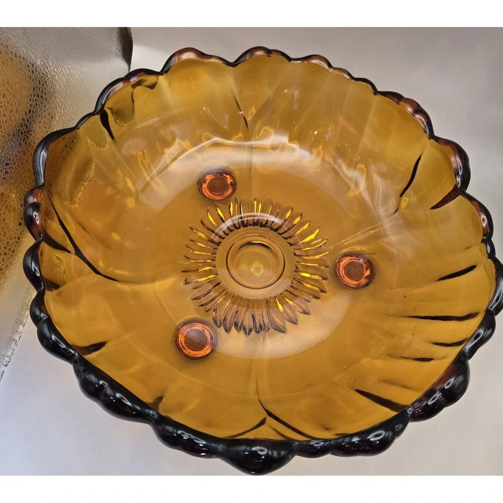 Vintage Sunflower Designed Lg. Bowl Deep Amber Scalloped‎ Edge On The Bottom